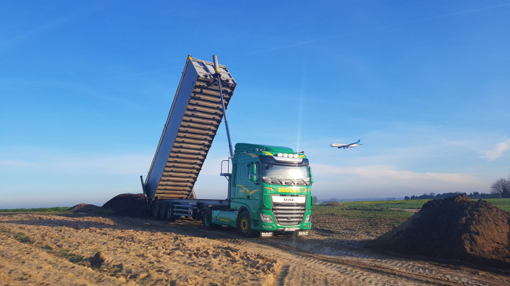 Grijze Kipper Kipstand