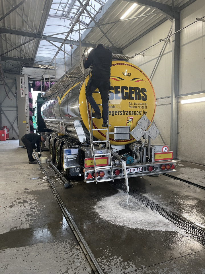 Truckwash Weelde